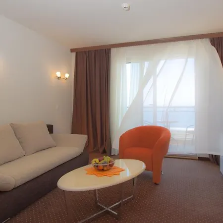 Junona Bed & Breakfast Baska Voda