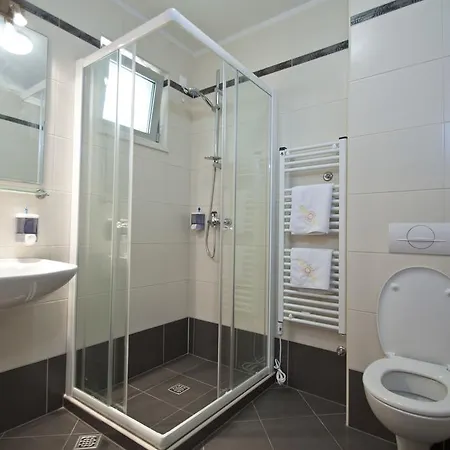 Junona 3* Baska Voda