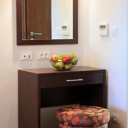 Junona Bed & Breakfast Baska Voda