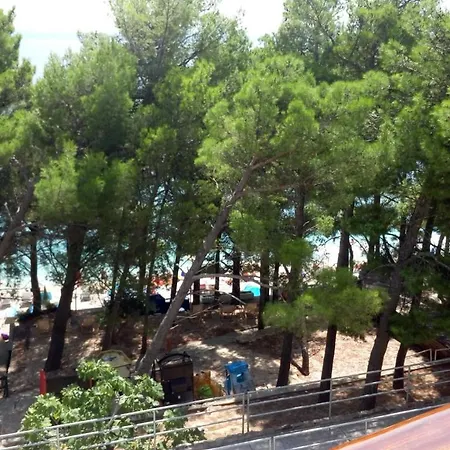 Junona Bed & Breakfast 3*