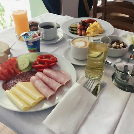 Junona Baska Voda