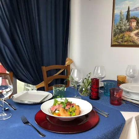 Bed & Breakfast Junona Baska Voda